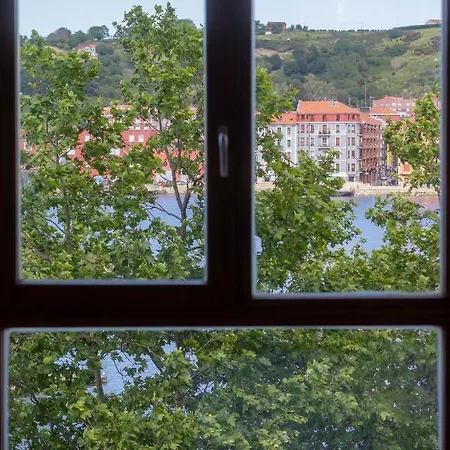 Confort Junto A La Ria De *