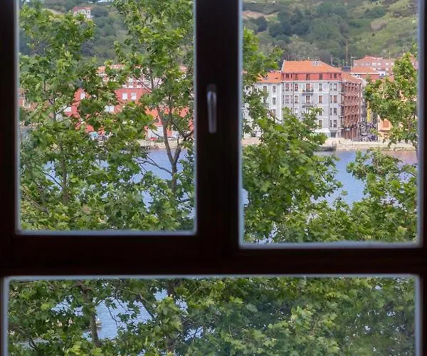 Confort Junto A La Ria De *